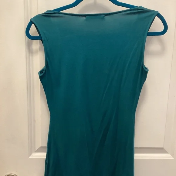 Top - Picture 2 of 3